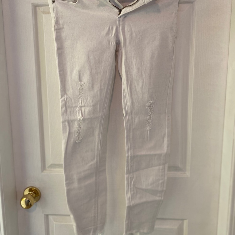 White mid rise skinny jeans!
